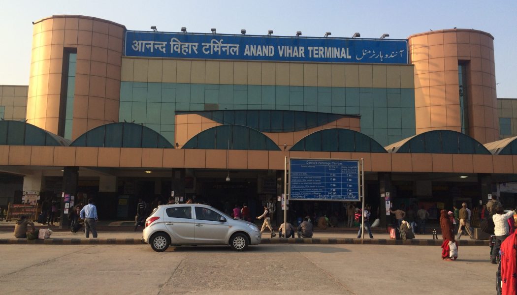 Anand_Vihar_Terminal_-_Main_Building